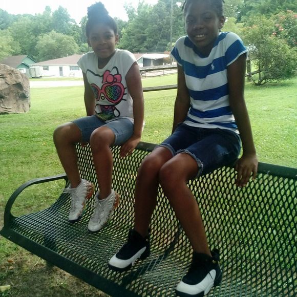 Meet your Posher, Anjalecia - Picture 1 of 1